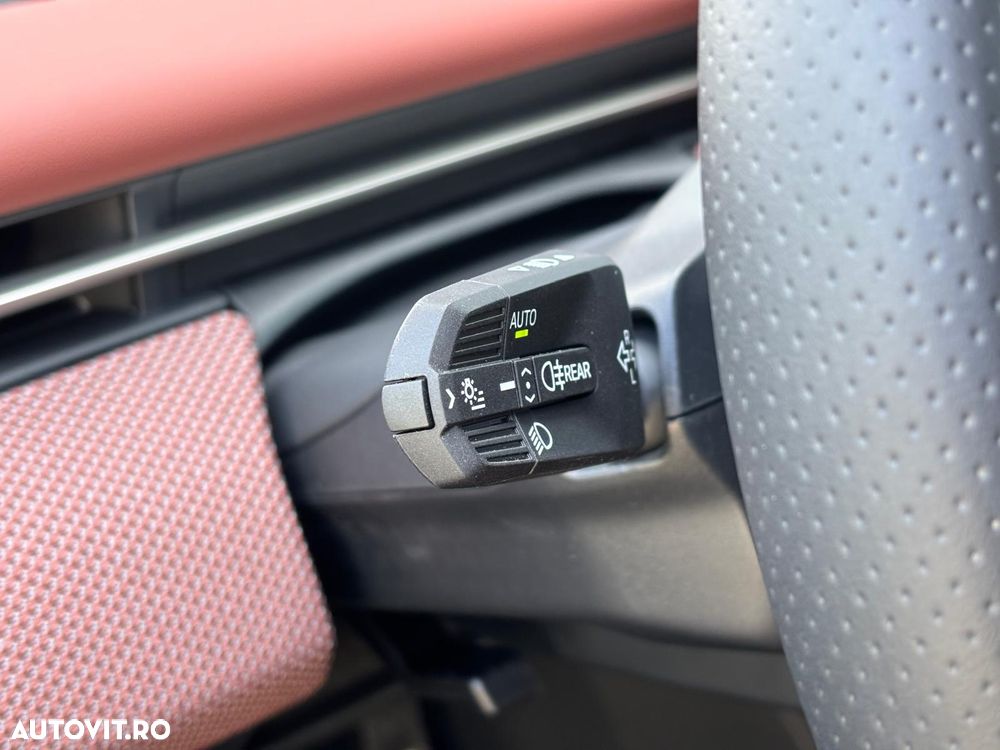 BMW iX3 50 xDrive - 13