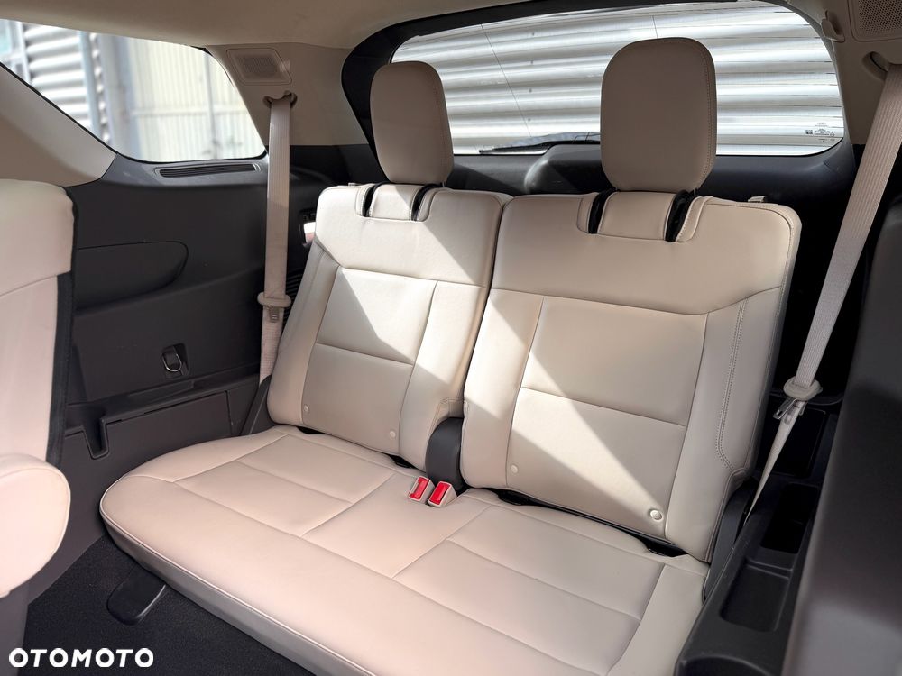 Ford Explorer EcoBoost Plug-in Hybrid ST-LINE - 15