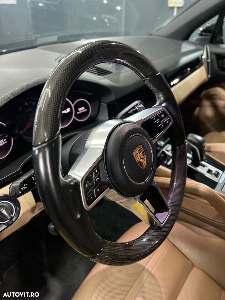 Porsche Cayenne S - 14