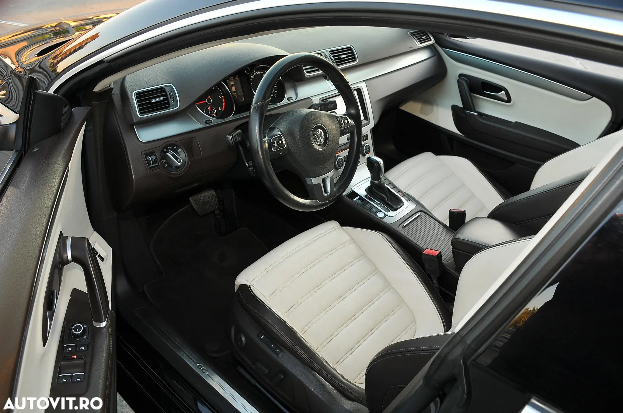 Volkswagen Passat CC 2.0 TDI DSG BMT - 12