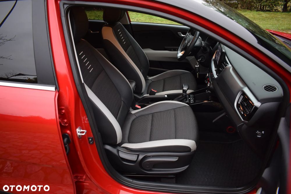 Kia Stonic 1.0 T-GDI 100 OPF DCT7 Vision - 34