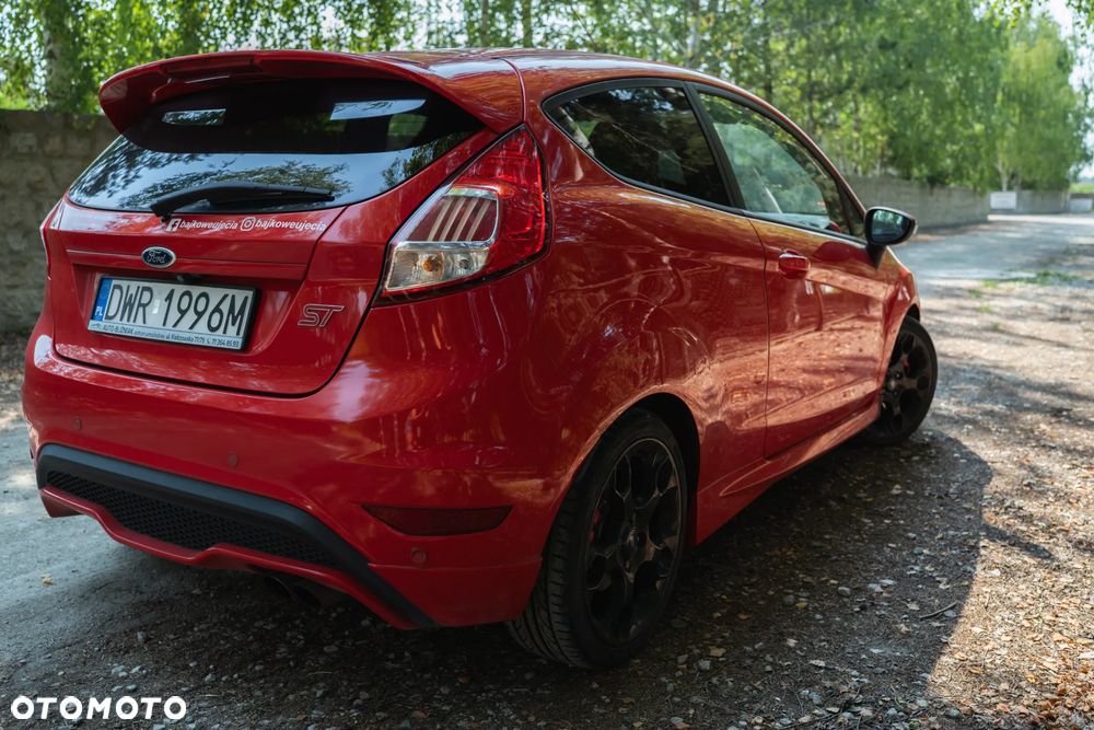 Ford Fiesta 1.6 EcoBoost ST - 6