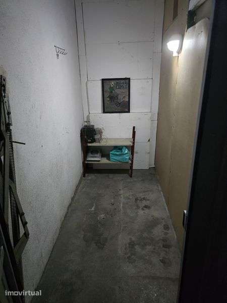 Garagem para moto - Grande imagem: 2/2