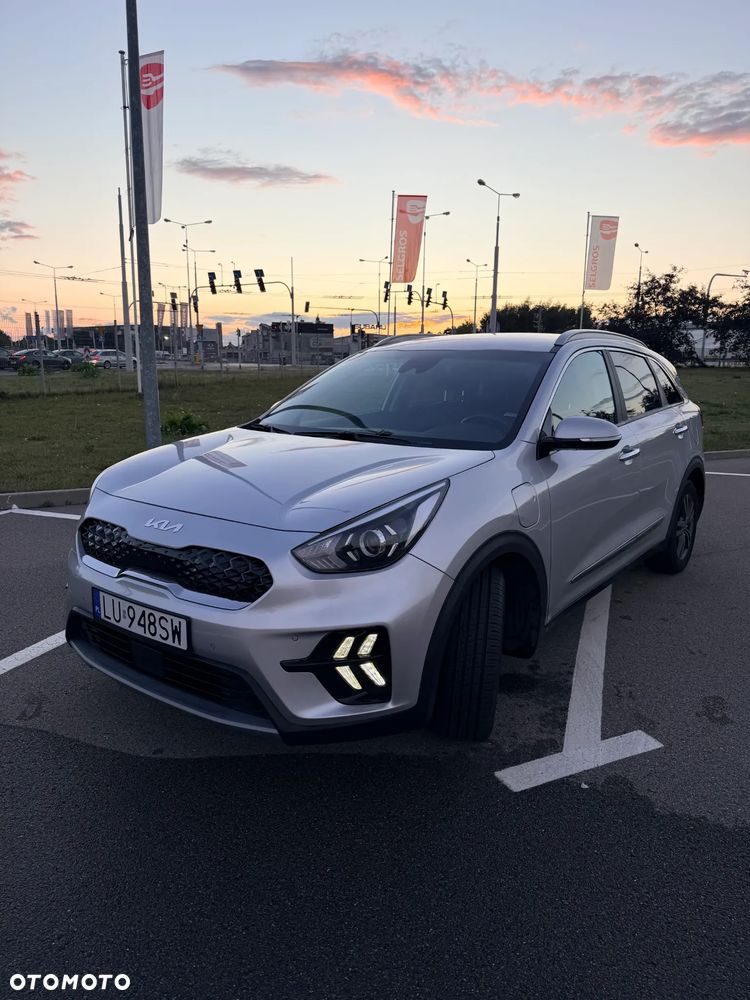 Kia Niro 1.6 GDI Plug-in Hybrid M - 10