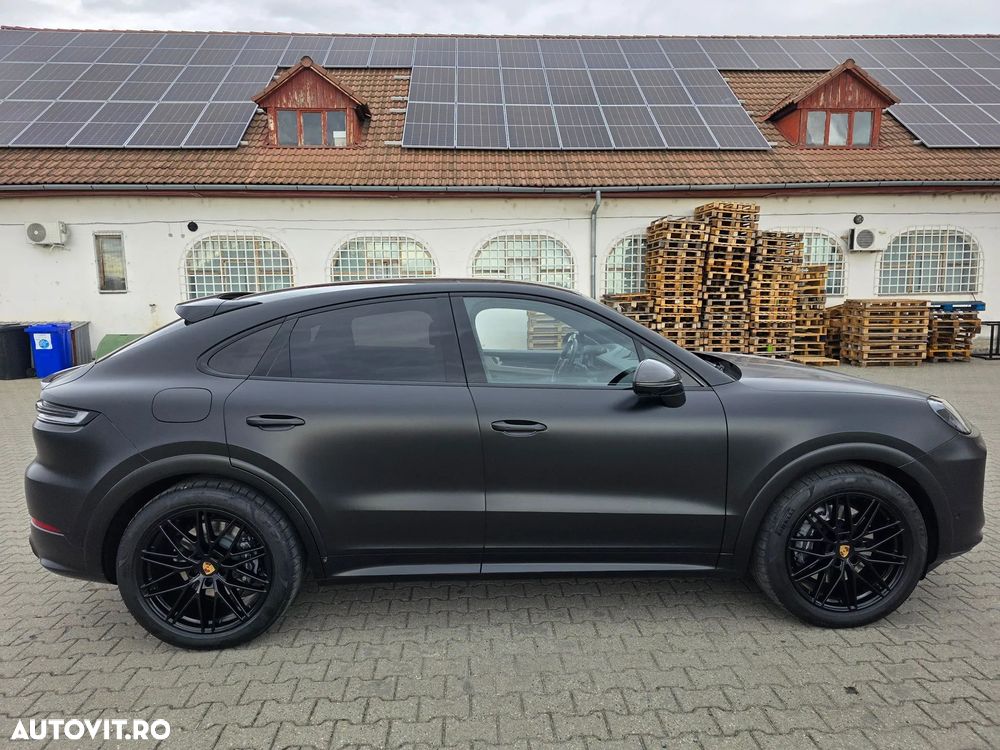 Porsche Cayenne Coupe - 5
