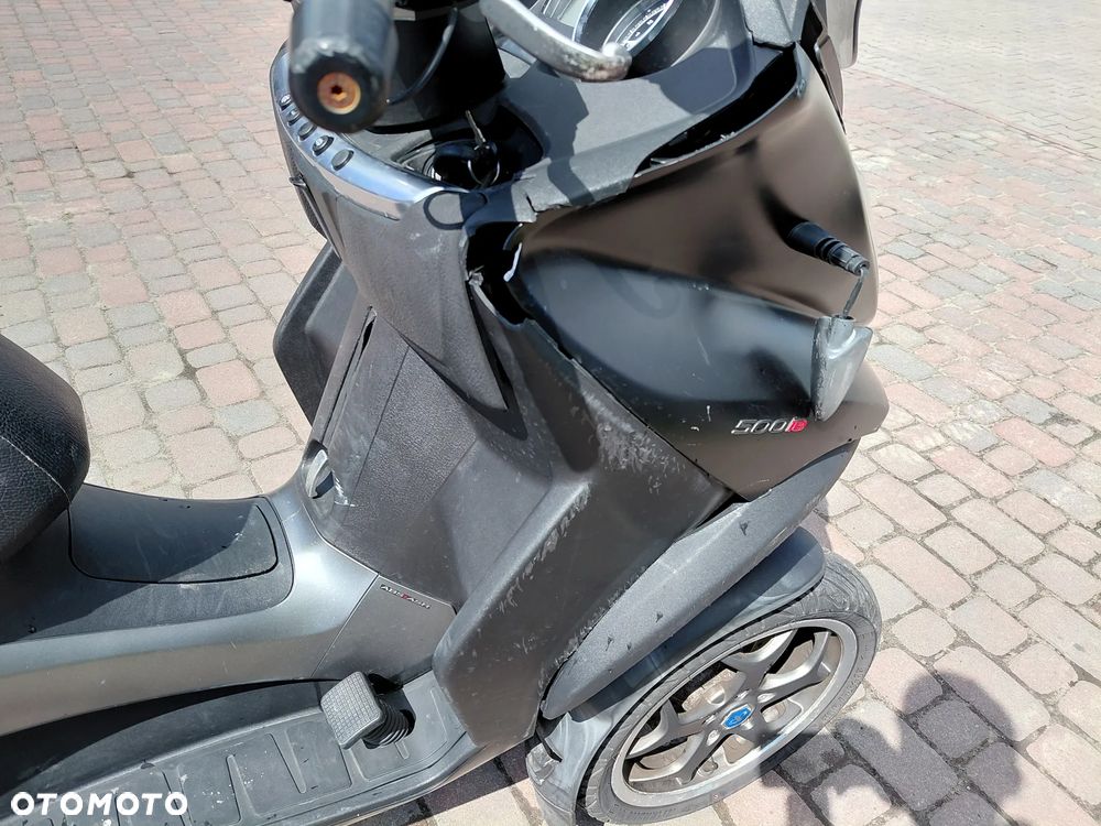 Piaggio MP-3 - 13