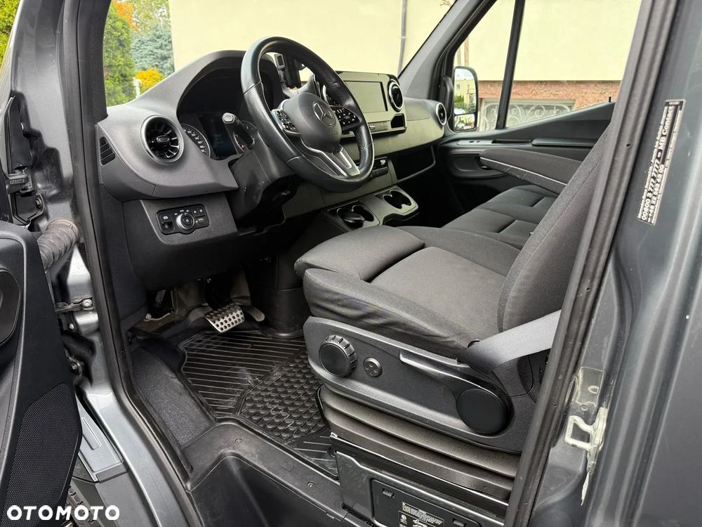 Mercedes-Benz SPRINTER - 17