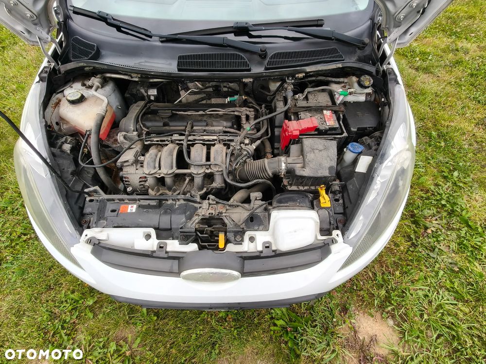 Ford Fiesta 1.25 Trend - 14