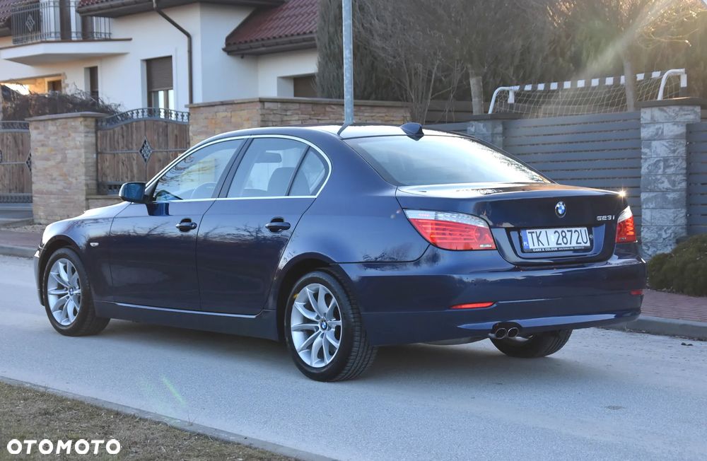 BMW Seria 5 523i Edition Exclusive - 7