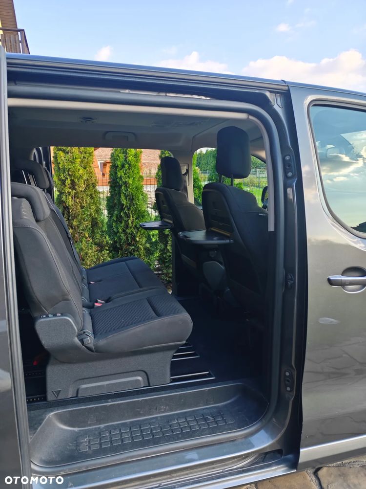 Toyota ProAce Kombi 2.0 D-4D Medium 2,8t - 10