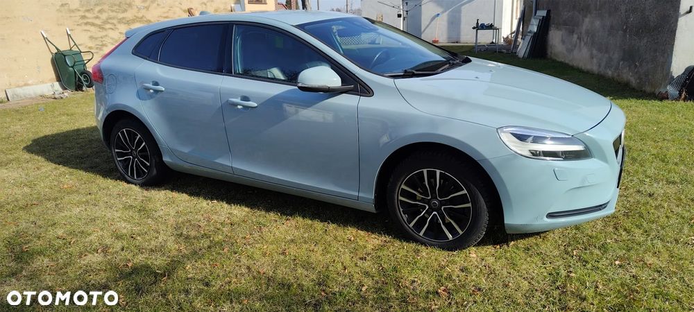 Volvo V40 D2 Momentum - 2