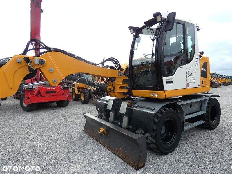 Liebherr A910 Compact ze Szwecji / ROTOTILT ZE SZCZYPCAMI / Super Stan / - 36