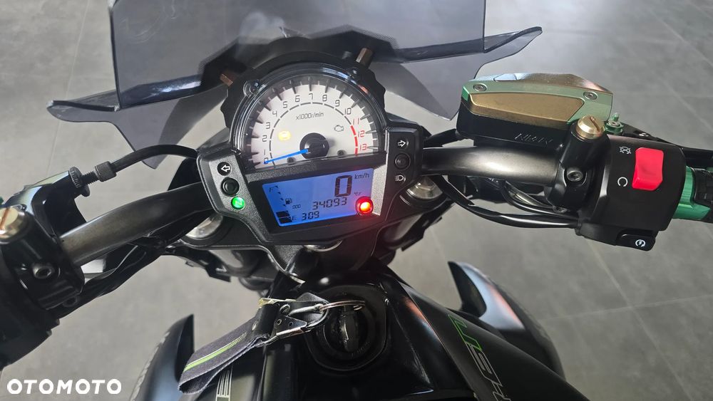 Kawasaki ER - 8
