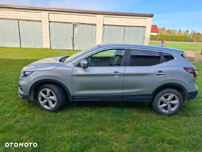 Nissan Qashqai - 12
