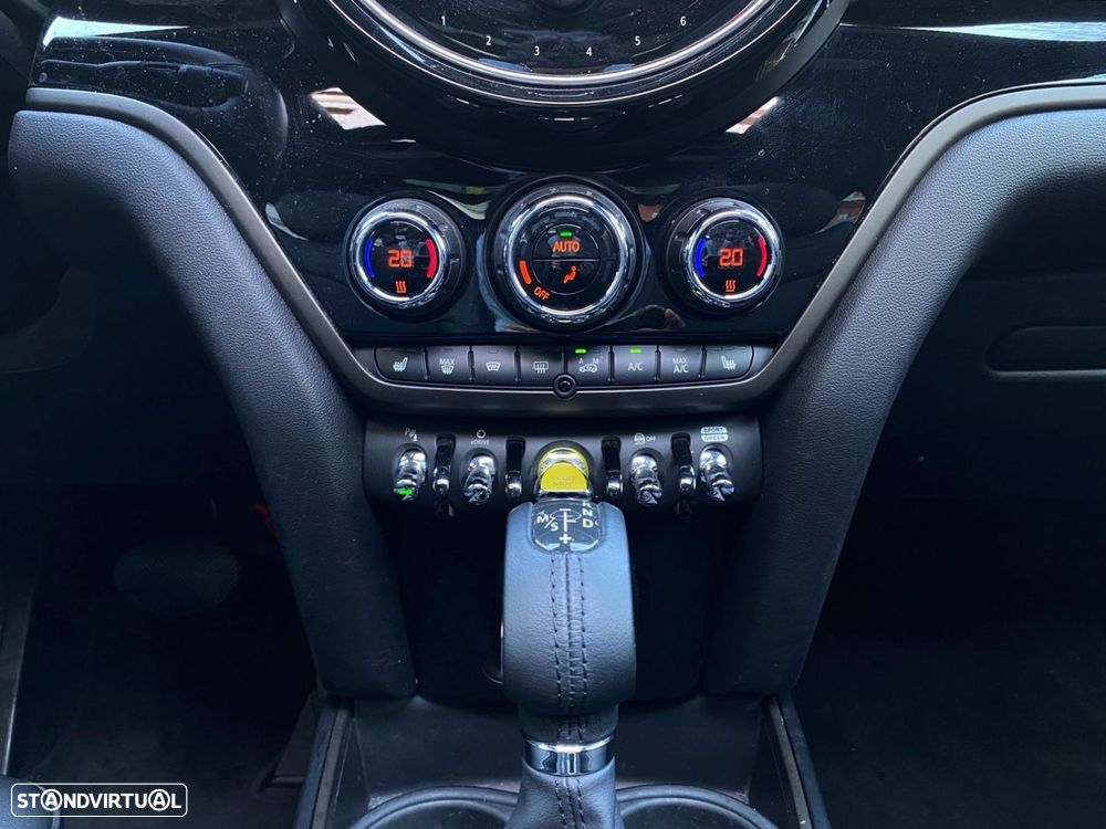 MINI Countryman Cooper SE Premium P. Classic Auto - 14