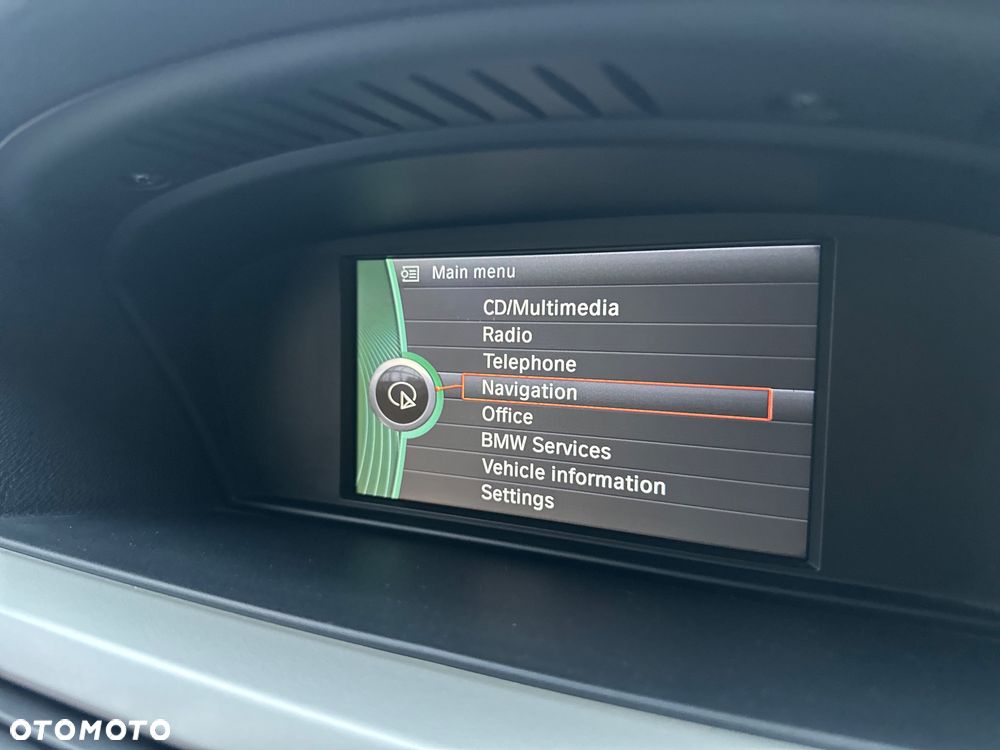BMW Seria 3 318i - 30