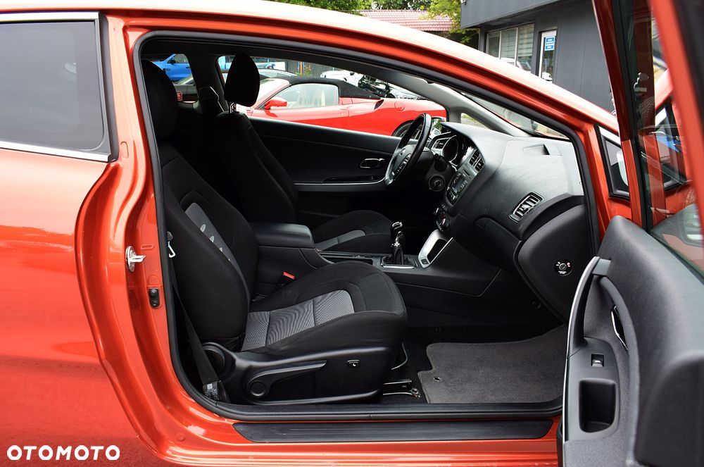 Kia Ceed - 7