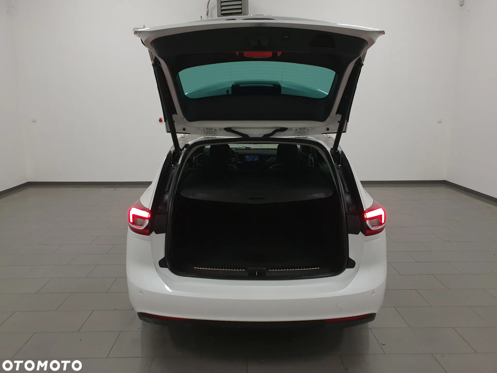 Opel Insignia Sports Tourer 2.0 Diesel Automatik Innovation - 5