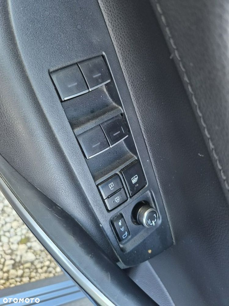 Toyota Corolla - 26