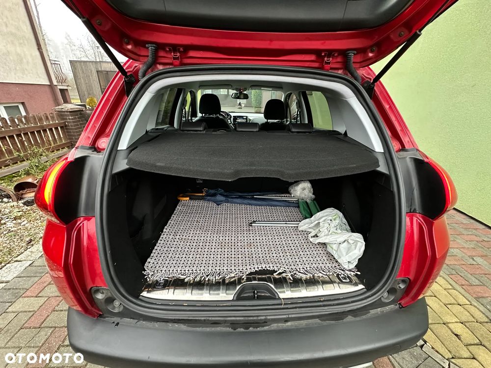 Peugeot 2008 1.2 Pure Tech GPF Allure S&S EAT6 - 13