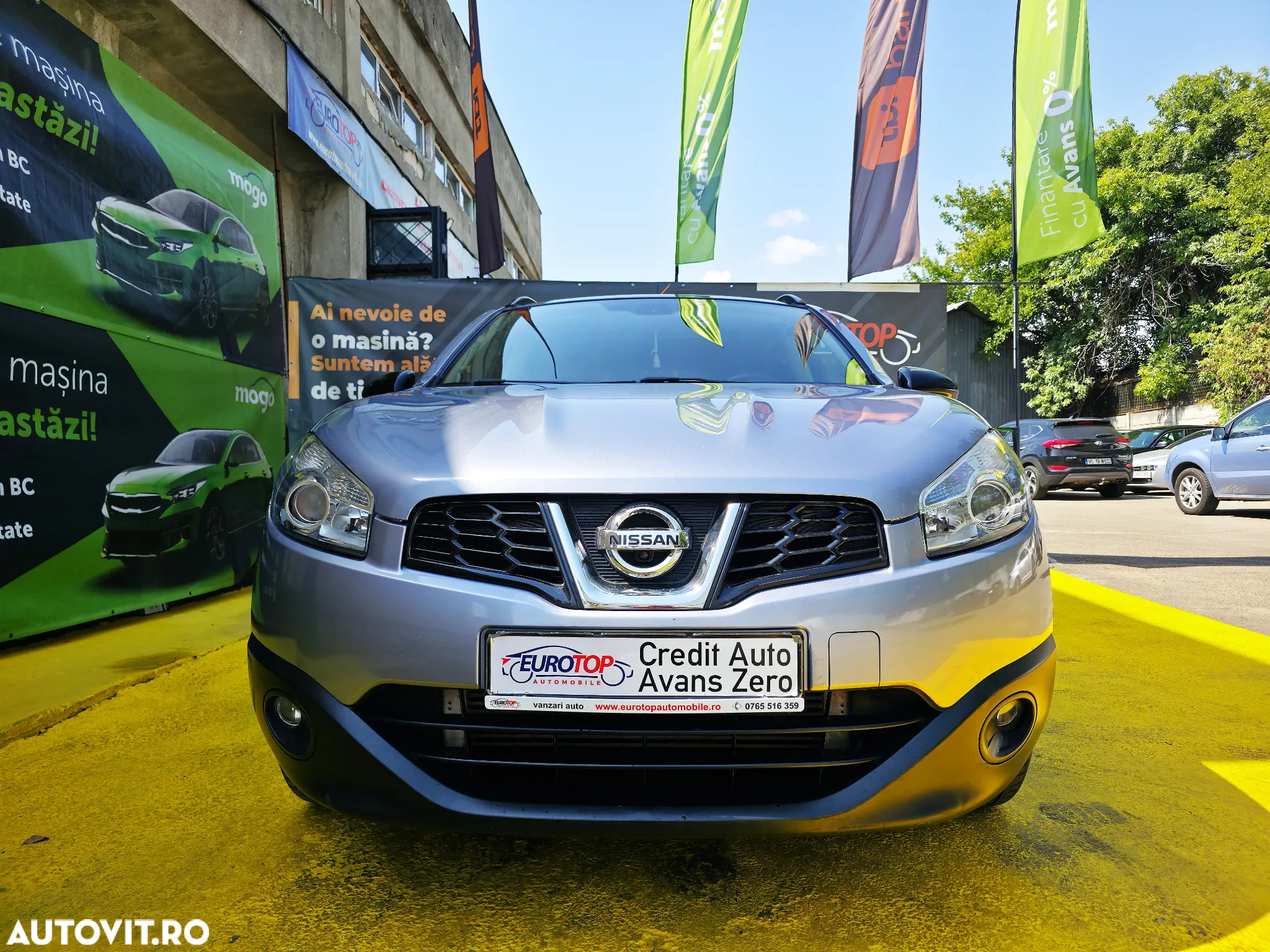 Nissan Qashqai 2.0 dCi DPF 4x4 Aut tekna - 2