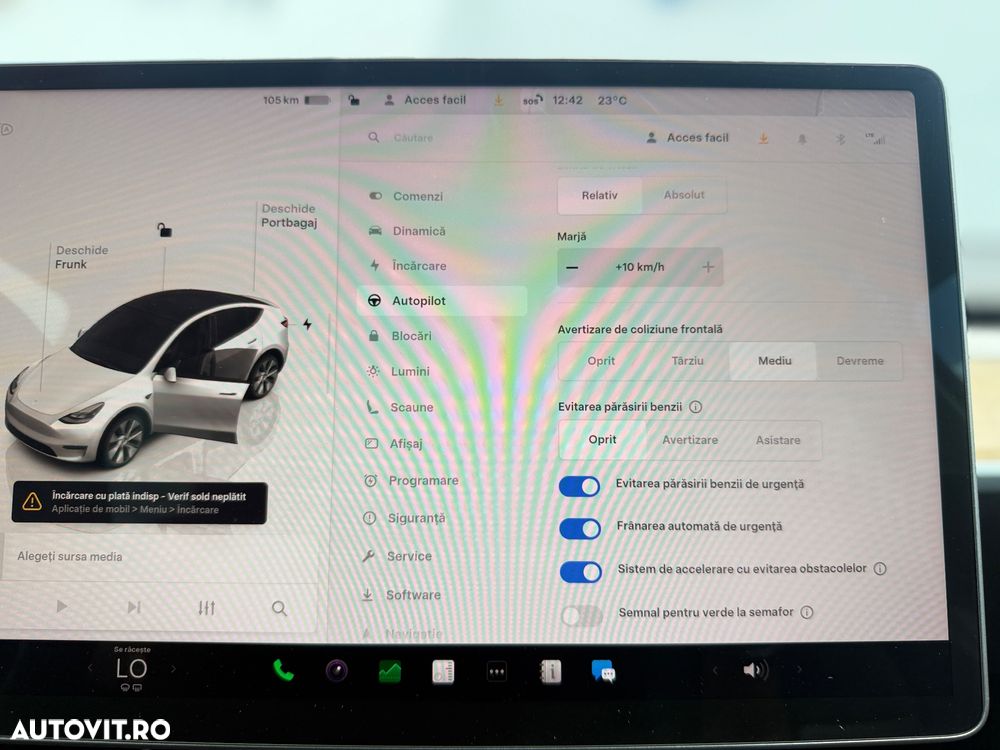 Tesla Model Y - 12