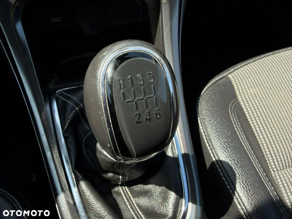 Opel Astra 1.4 Turbo Innovation - 25