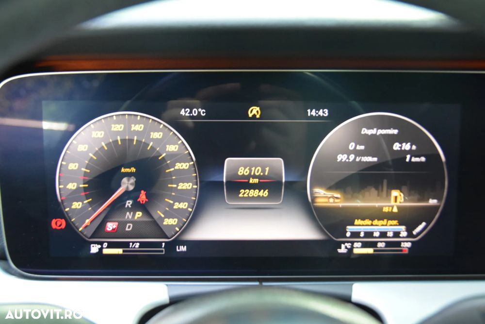 Mercedes-Benz CLS 400 d 4MATIC Aut - 26