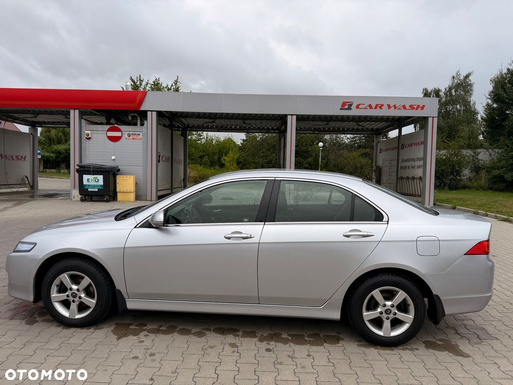 Honda Accord 2.0 Comfort - 12