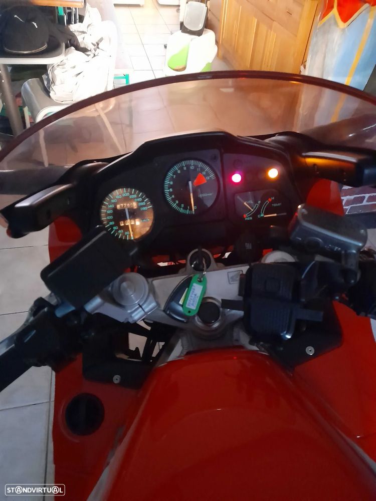 Honda VFR Classica nacional - 5
