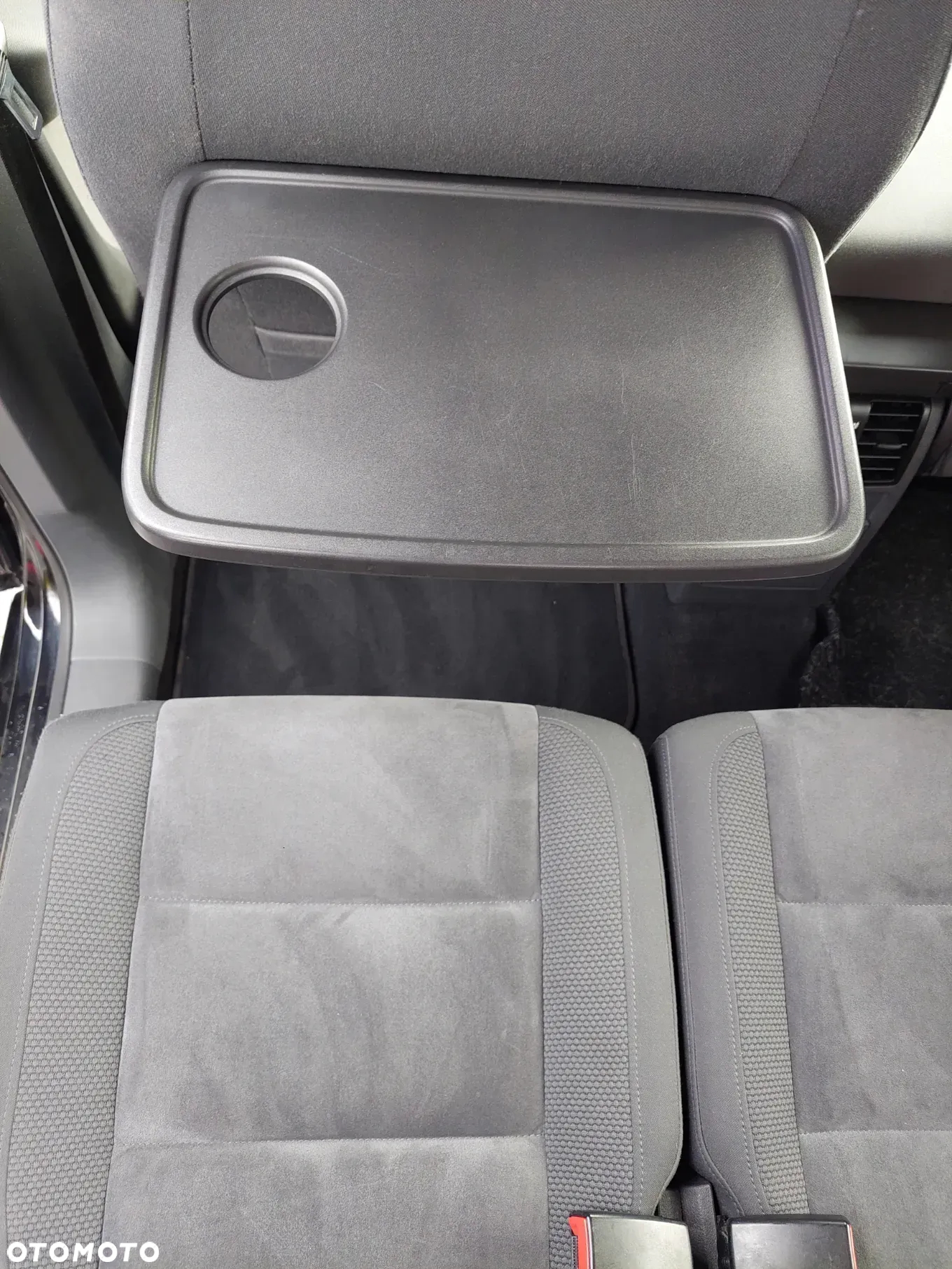 Volkswagen Touran 1.6 TDI DPF Highline DSG - 9