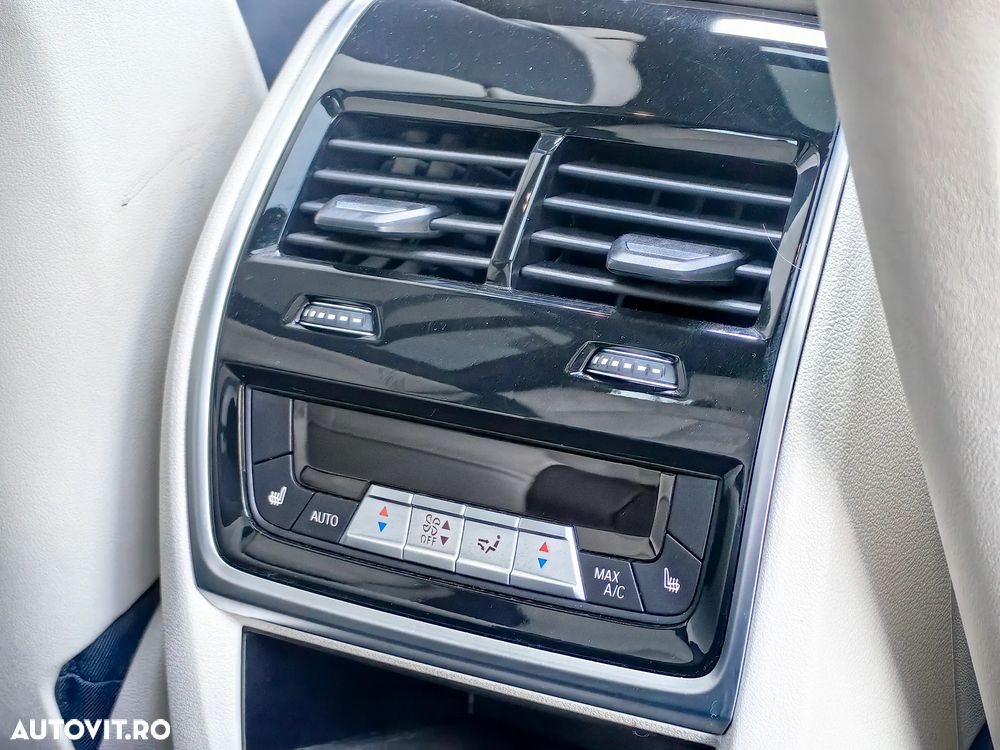 BMW X7 xDrive40d - 23