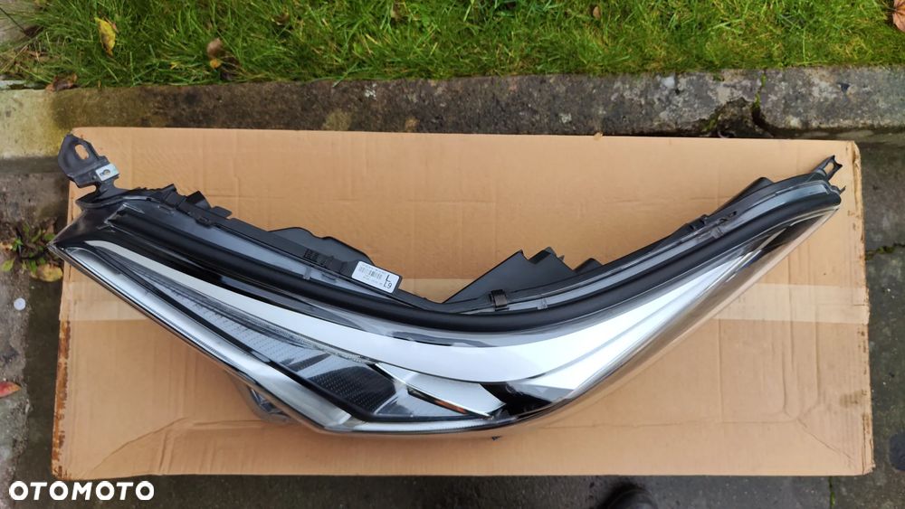 Toyota C-HR 16-19 Lampa Przód Przednia Lewa Full LED Oryginał Nieklejona - 4