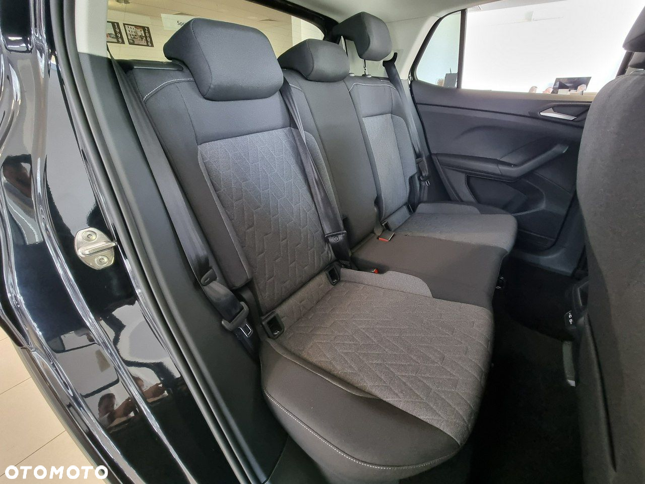 Volkswagen T-Cross - 12