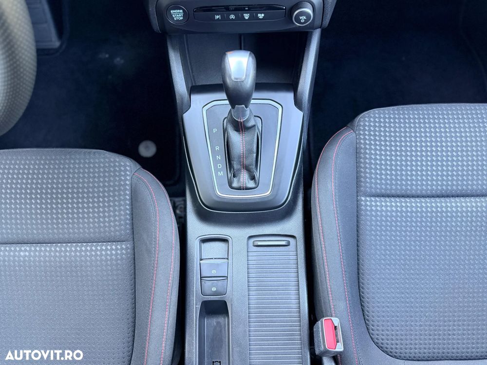 Ford Focus 1.0 EcoBoost Hybrid Aut. ST-LINE DESIGN - 23