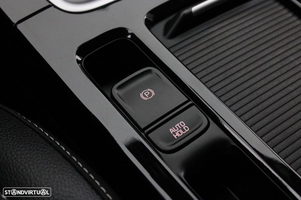 Kia XCeed 1.6 GDi PHEV Drive — fotografia 30