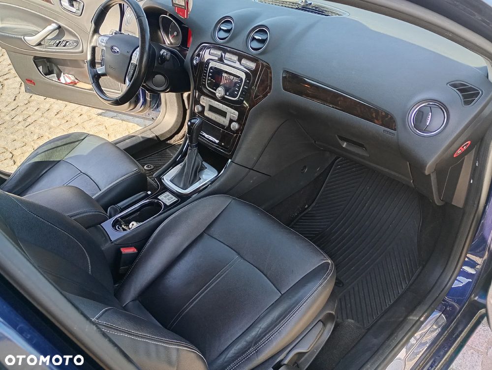 Ford Mondeo 2.0 TDCi Ghia - 10
