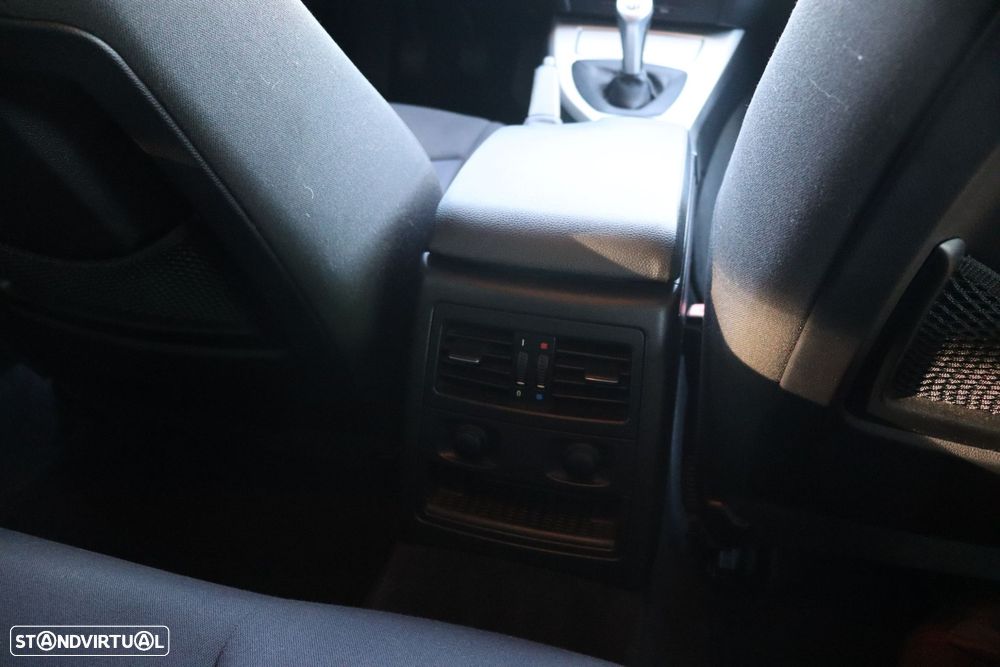 BMW 318 d Touring - 20