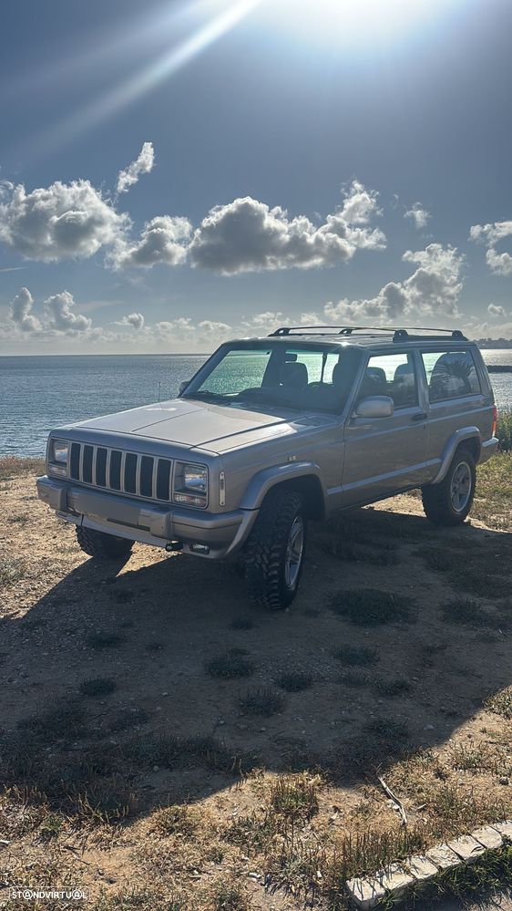 Jeep Cherokee 2.5 TD Base - 1