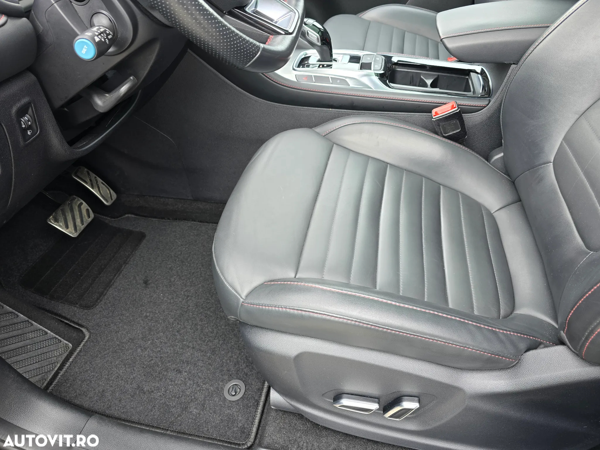 MG EHS 1.5T-GDI PHEV Luxury - 9