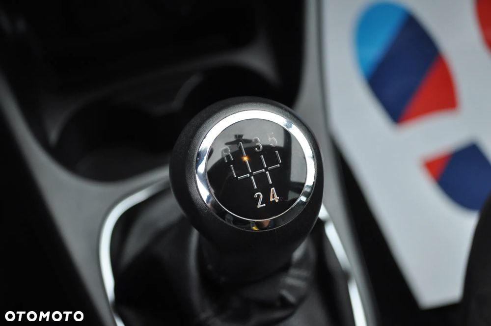 Opel Corsa 1.4 Color Edition - 31