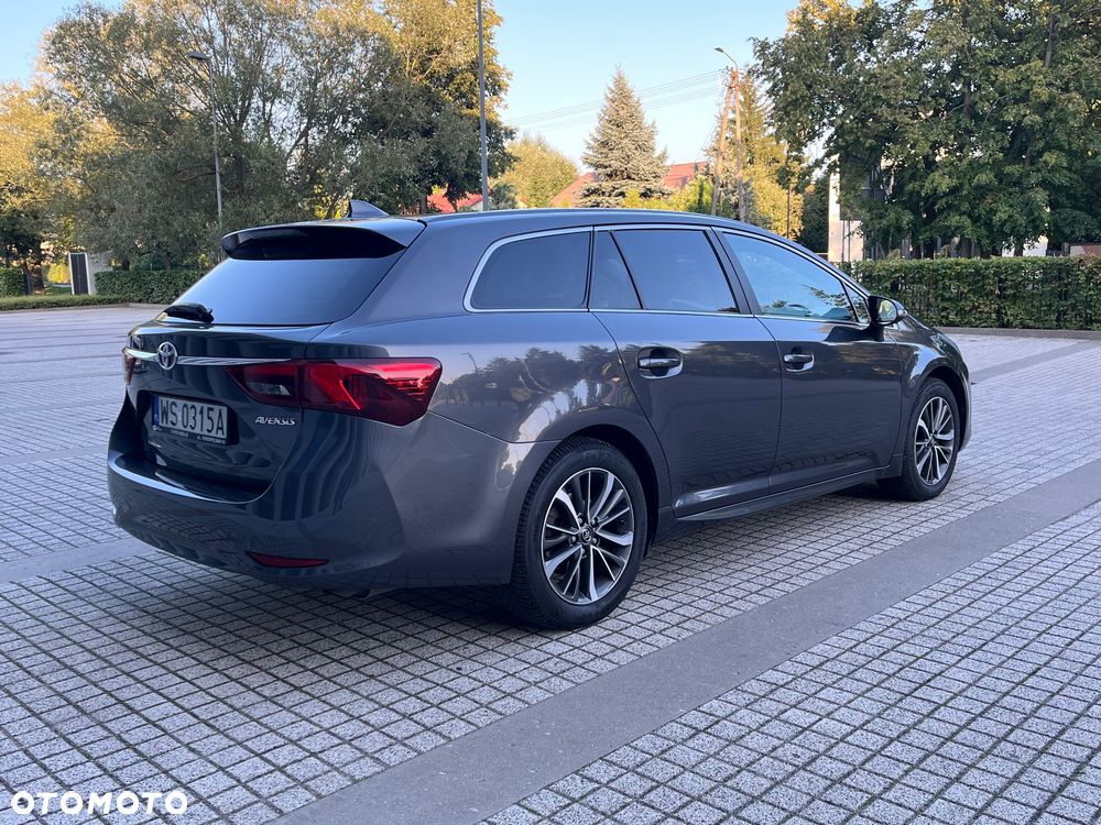 Toyota Avensis 1.8 Prestige MS - 5
