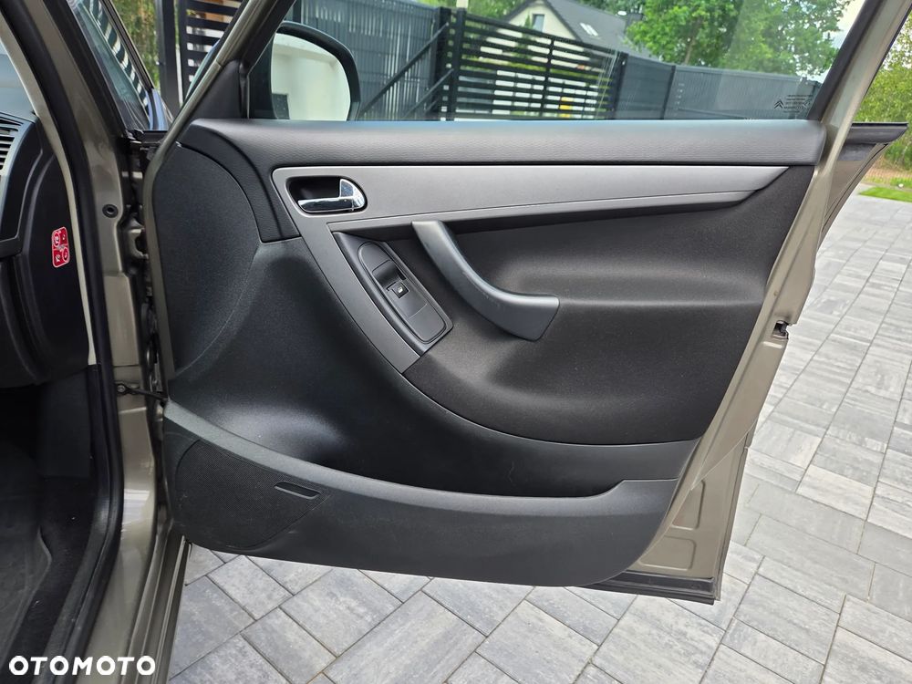 Citroën C4 Picasso 1.6 HDi Attraction - 25