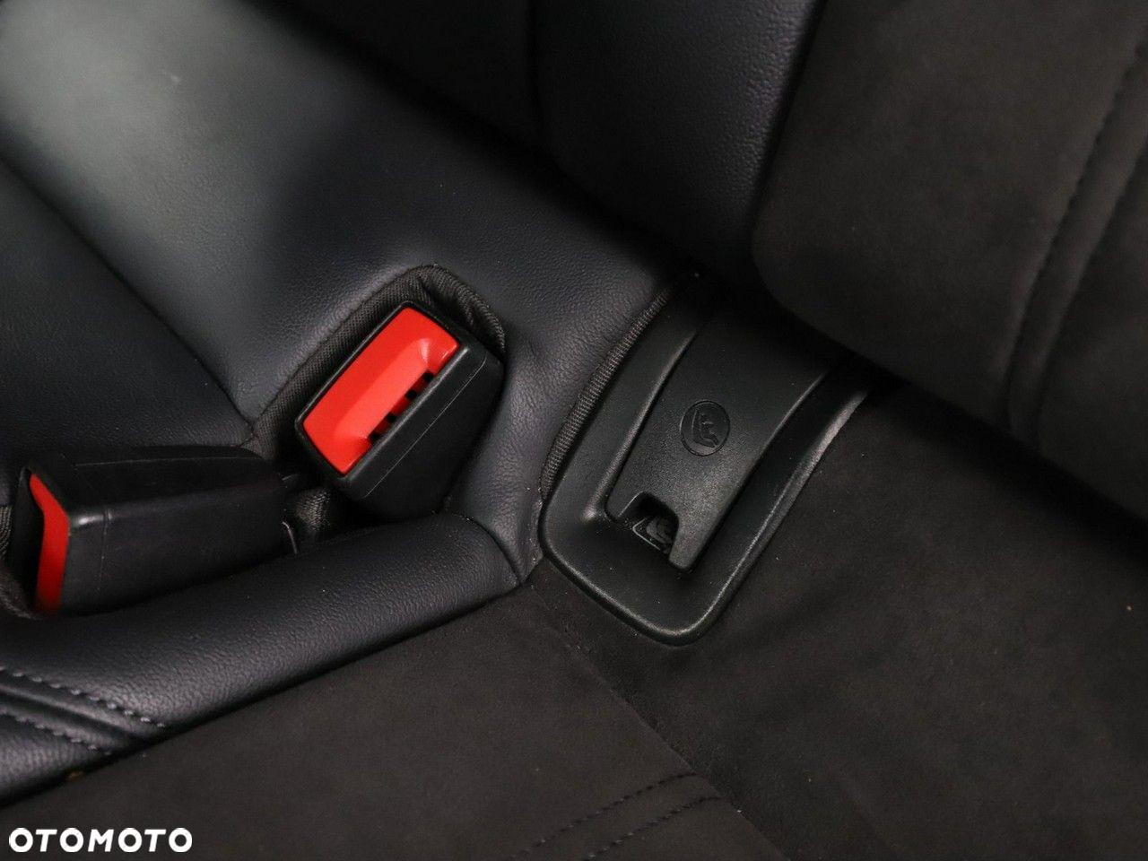 Audi A4 2.0 TDI Design - 32