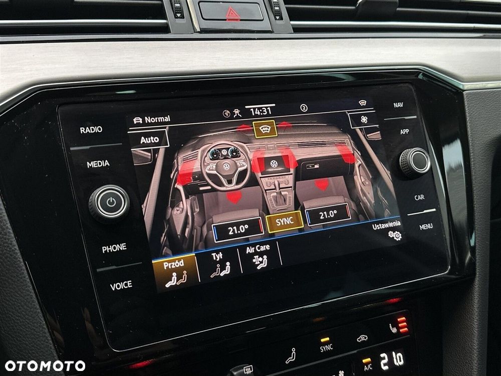 Volkswagen Passat - 22