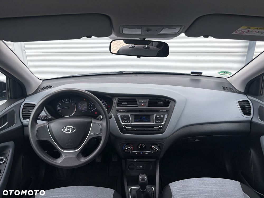 Hyundai i20 blue 1.2 Classic - 25