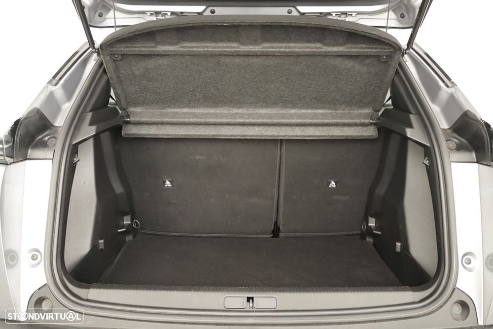 Peugeot 2008 1.2 Allure - 23