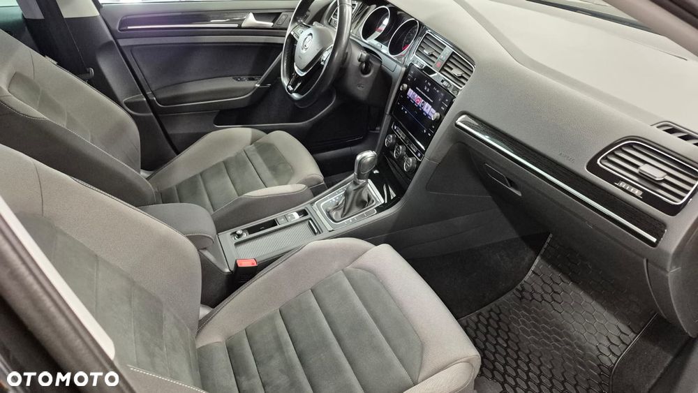 Volkswagen Golf 1.5 TSI BMT Highline DSG - 9