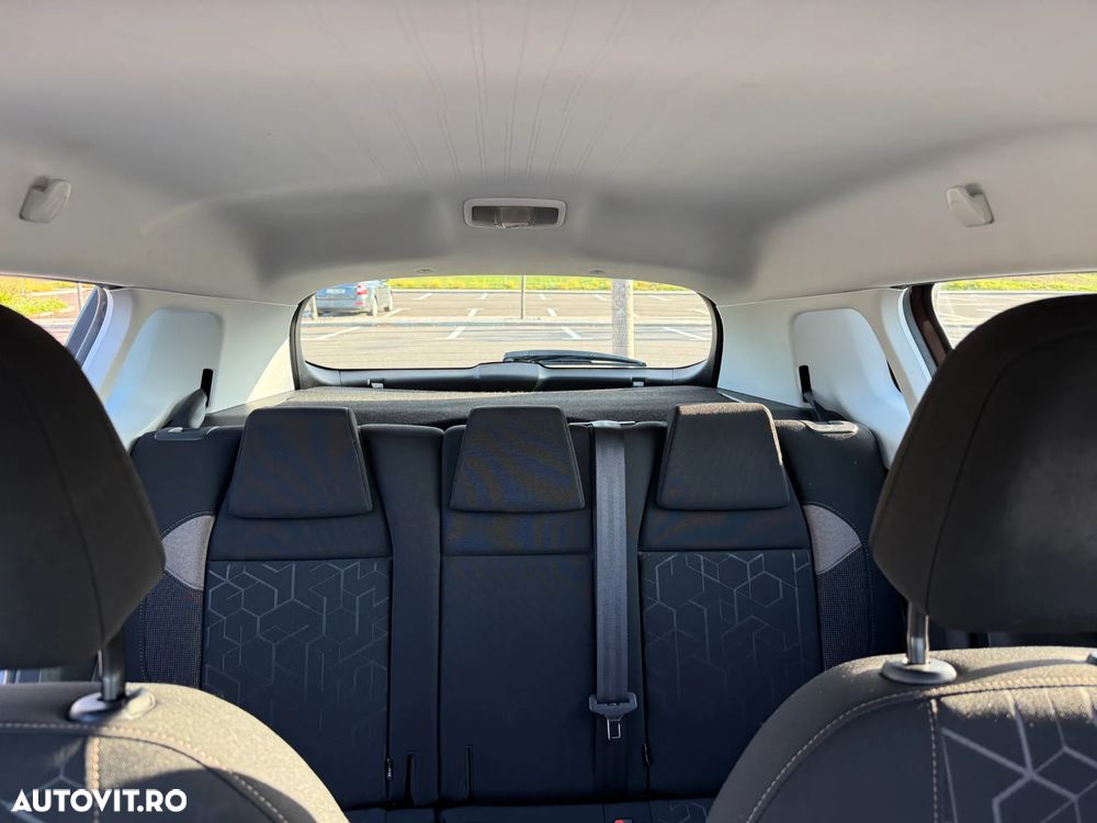 Peugeot 2008 1.6 e-HDi FAP STT Active - 11