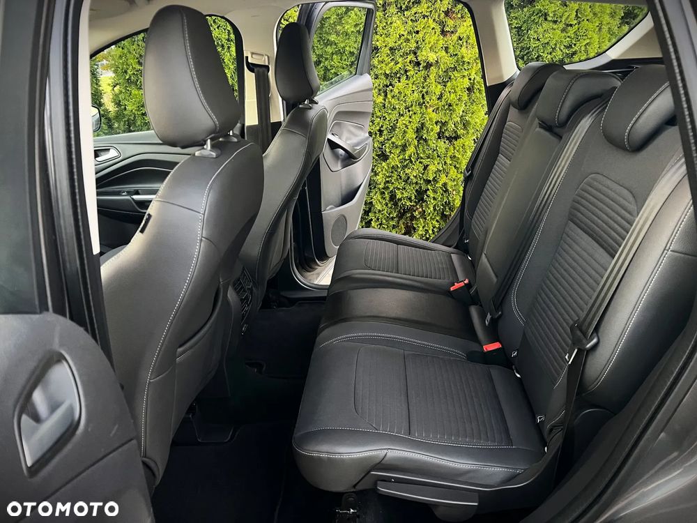 Ford Kuga 1.5 EcoBoost 2x4 Cool & Connect - 25
